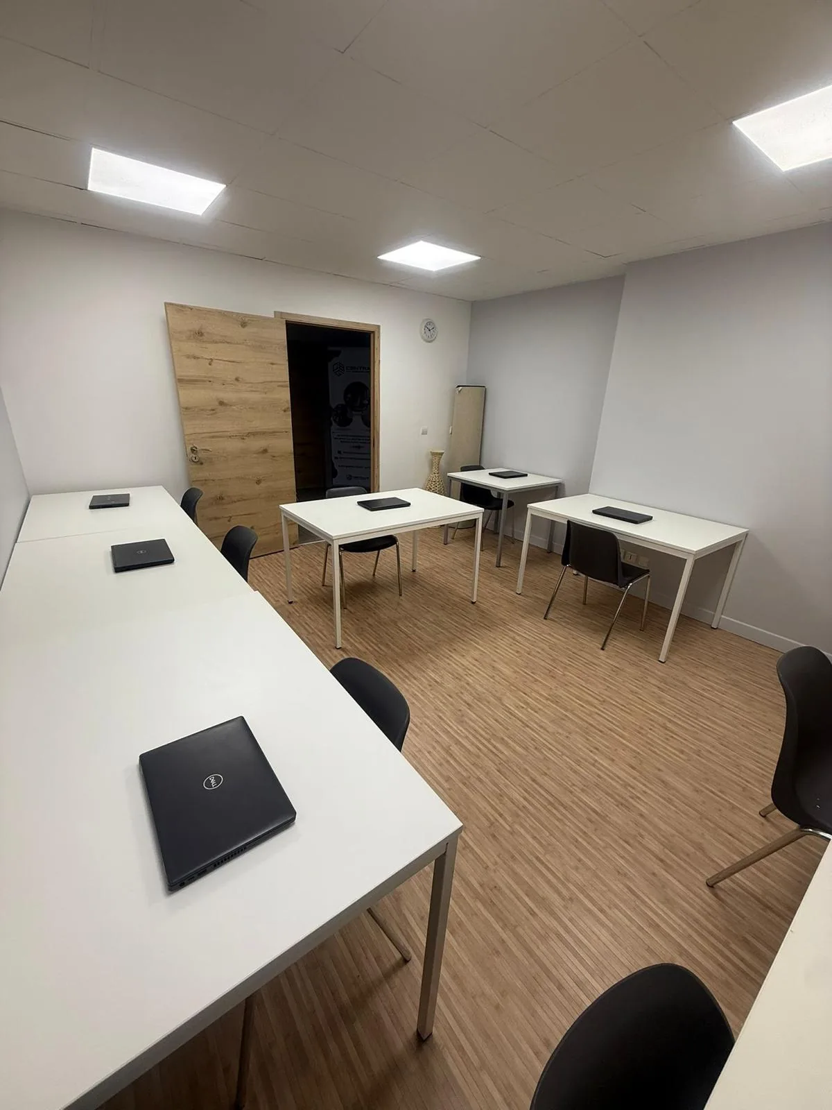 Salle de classe du campus d'Alfortville de l'École Française Supérieure